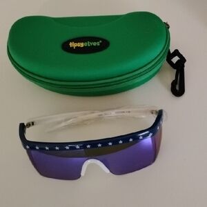 Tipsy Elves Say Can You See Sunglasses And Case